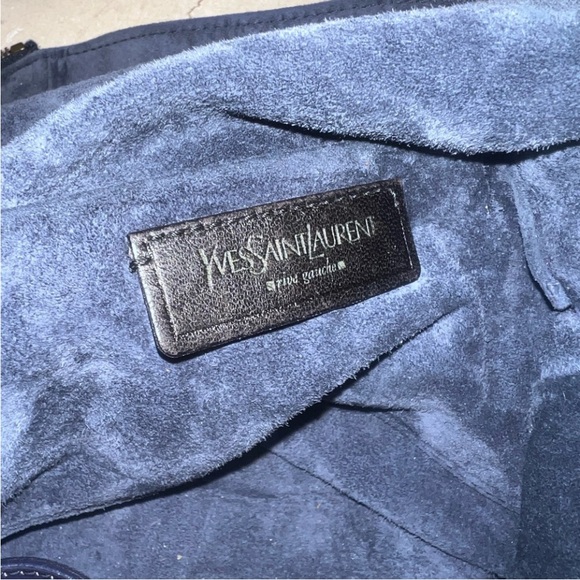 YVES SAINT LAURENT
Ombré Leather Downtown Tote - Picture 11 of 16